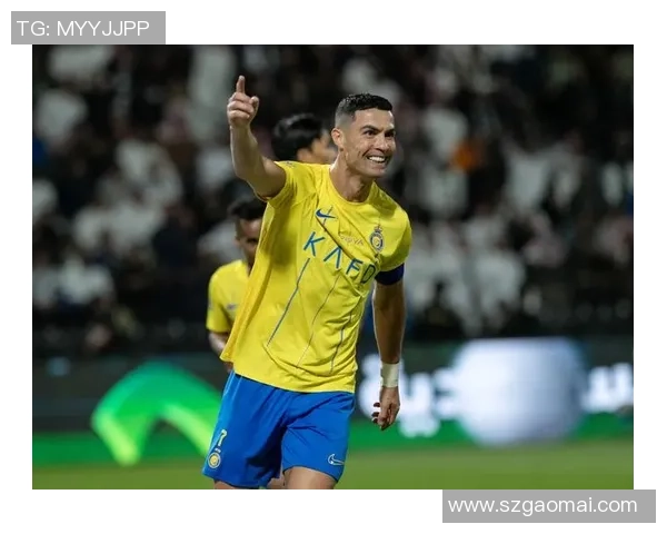 足球明星胜利手势背后的故事与意义解析